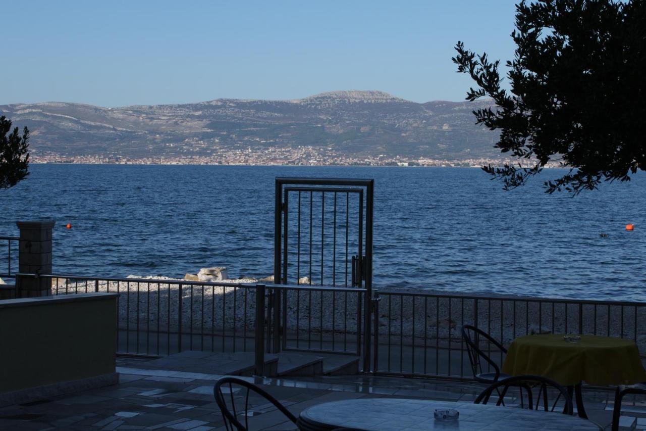 Apartments By The Sea Slatine, Ciovo - 10435 Exterior foto